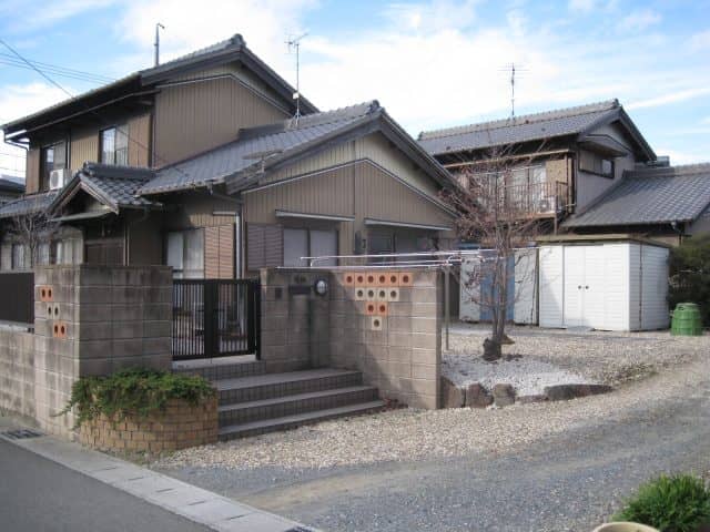 08-2