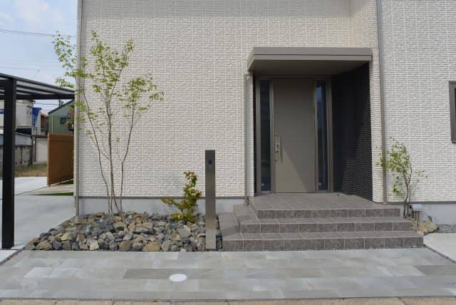 正面１